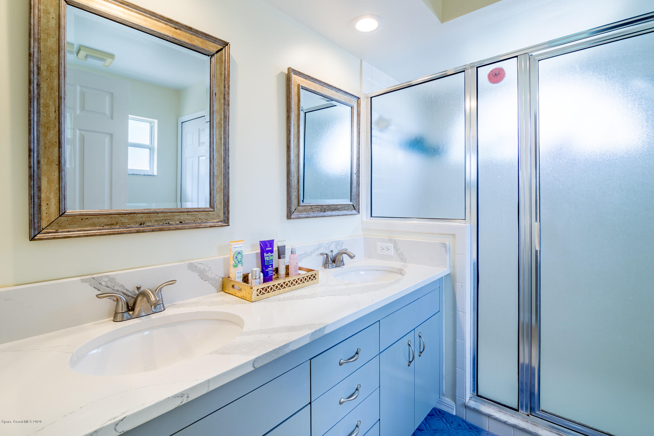 217 Oak Lake Road Melbourne, FL 32901 - Photo 10 of 23 Master Bathroom
