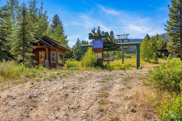 $1,350,000 | 76 Clearwater Court, Donnelly, ID 83615