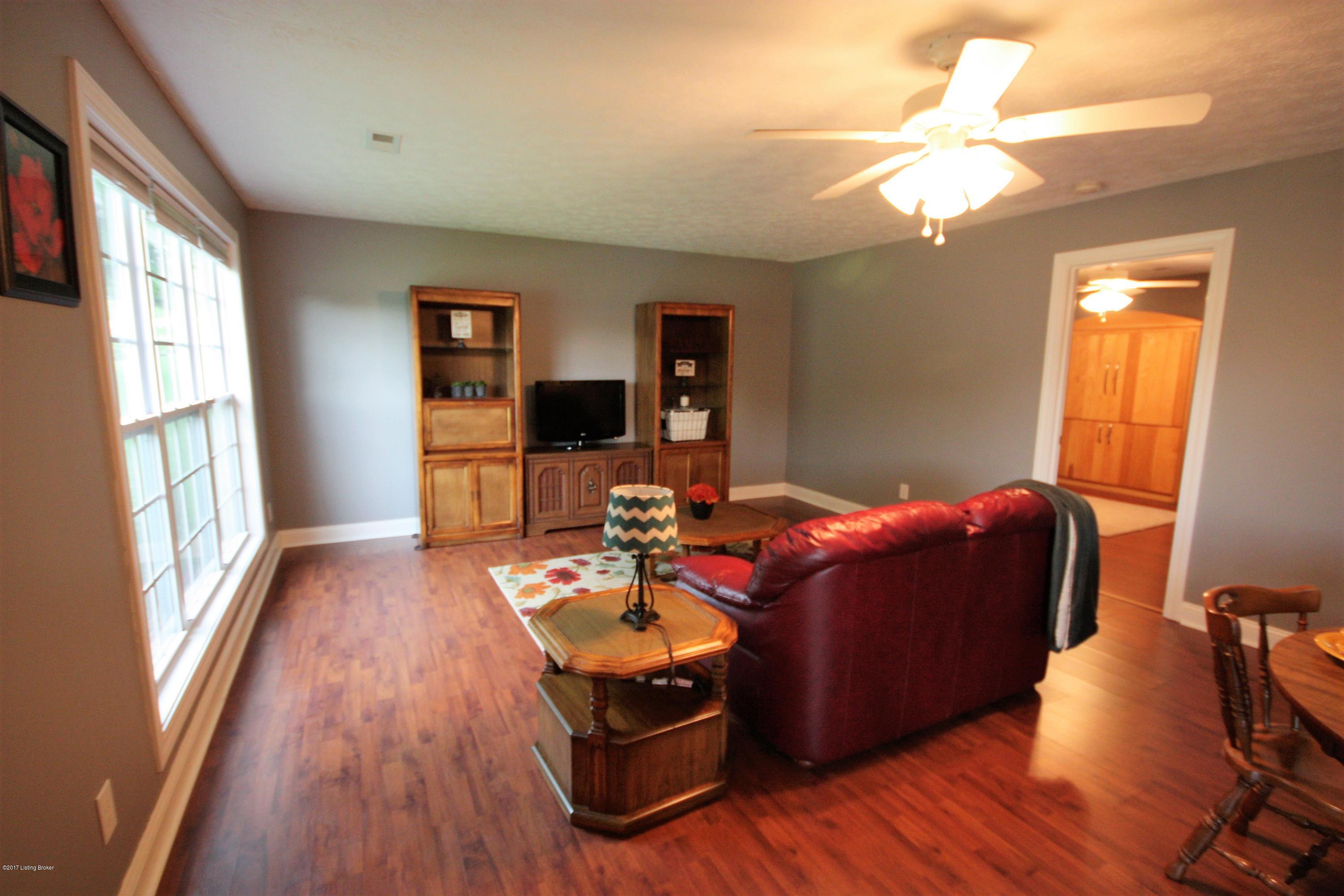 216 Lilac Road Leitchfield, KY 42754 - Photo 6 of 16 IMG_9681