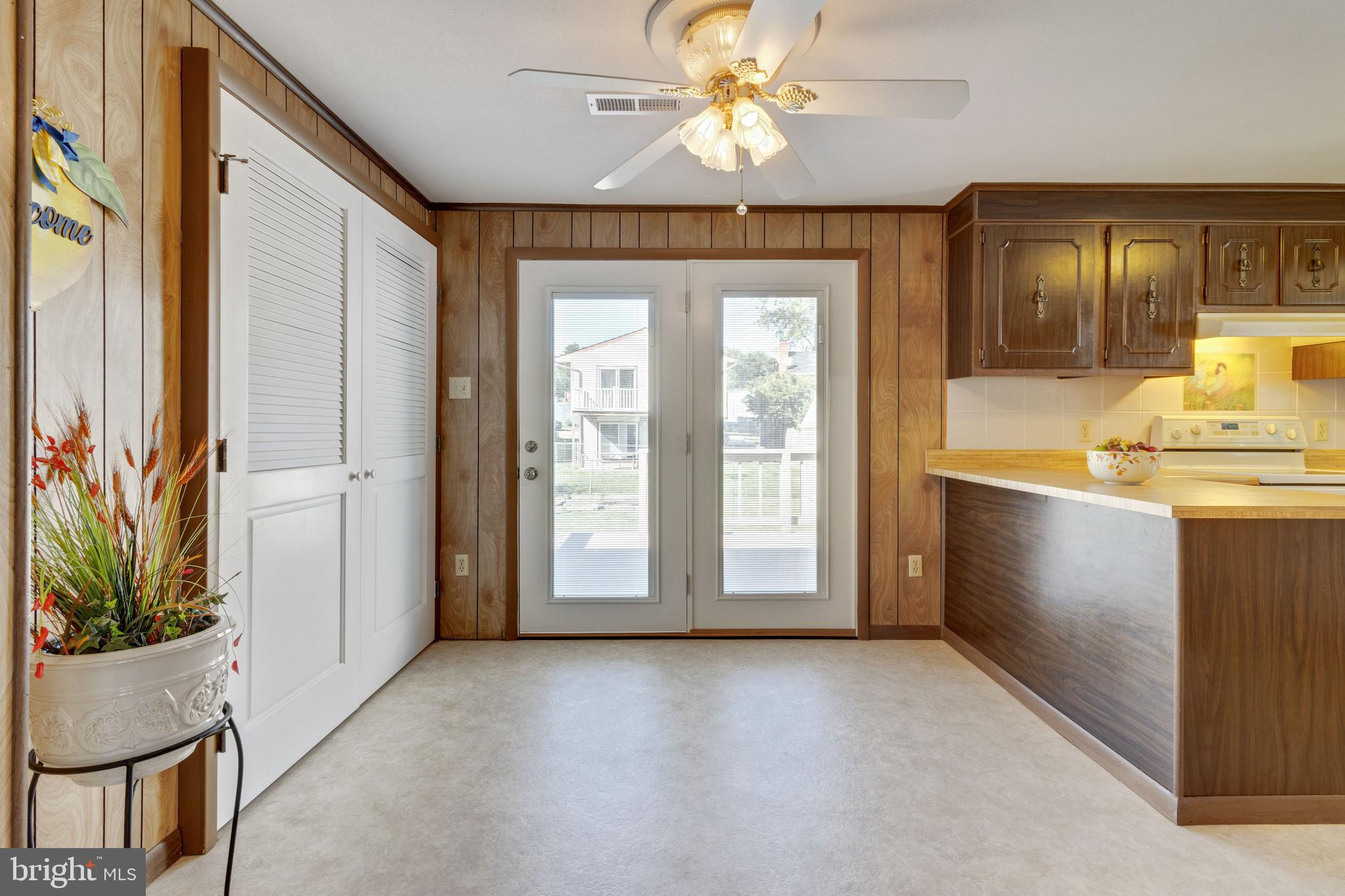 1631 Arundel Road Edgewater, MD 21037 - Photo 14 of 46 Dining Area