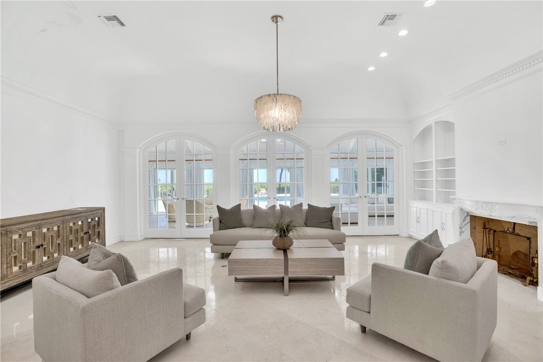 1916 Ocean Drive Vero Beach, FL 32963 - Photo 12 of 32