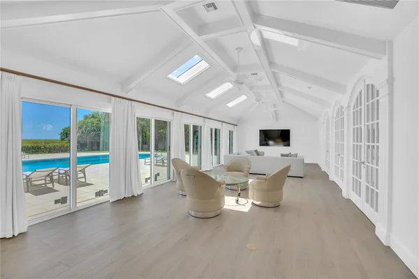 $40,000 | 1916 Ocean Drive, Vero Beach, FL 32963