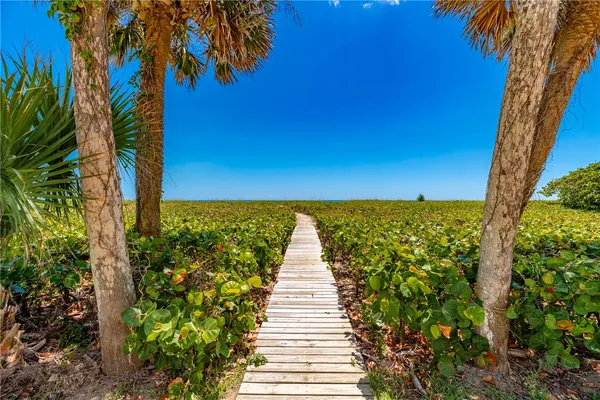 $40,000 | 1916 Ocean Drive, Vero Beach, FL 32963