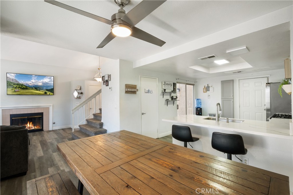 11840 Rustic Place Fontana, CA 92337 - Photo 7 of 20 a large room with lots of table and chairs