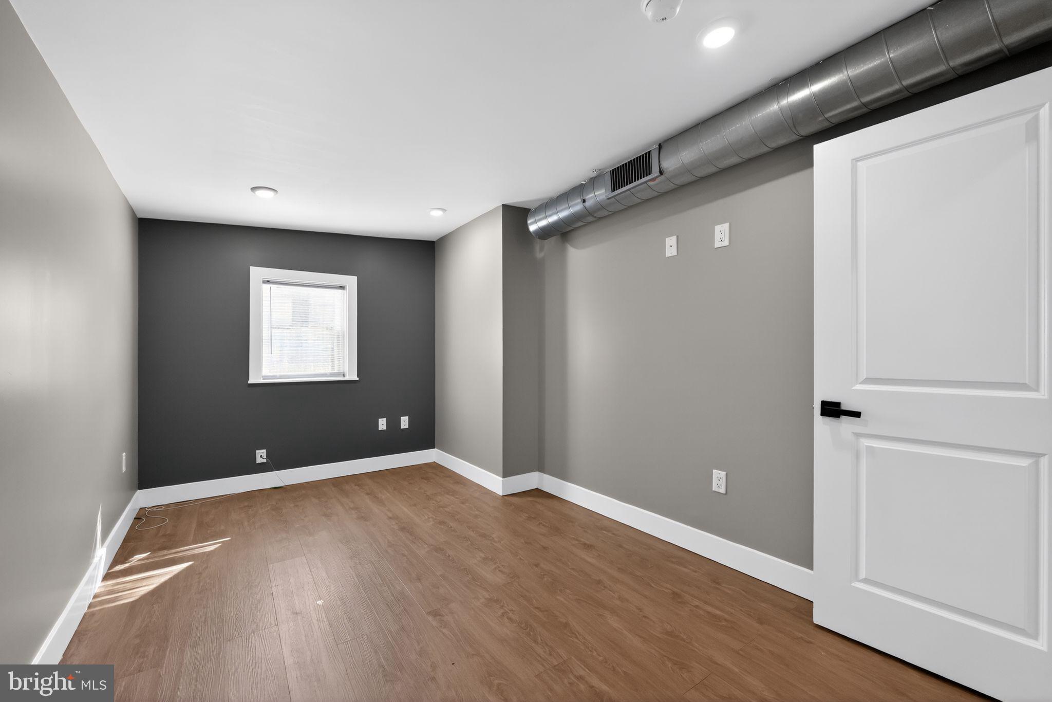 707 Edgemore Road Philadelphia, PA 19151 - Photo 11 of 25 Gallery Image 11