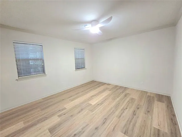 $280,000 | 301 Barrington Hills Drive, Atlanta, GA 30350