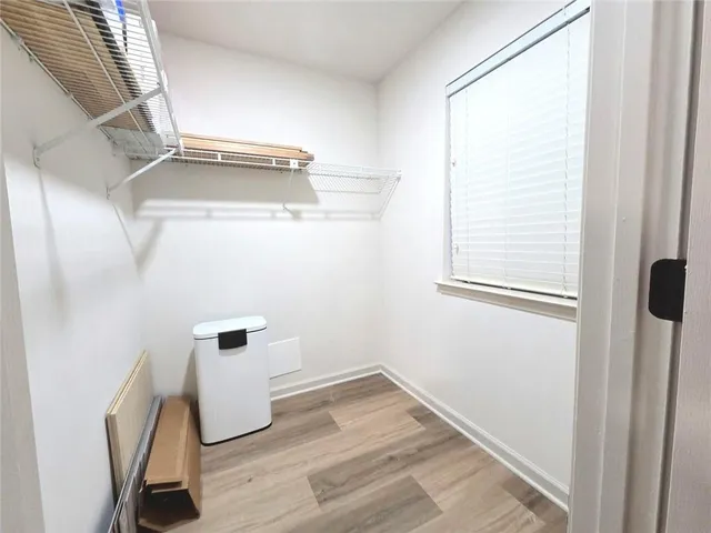 $280,000 | 301 Barrington Hills Drive, Atlanta, GA 30350