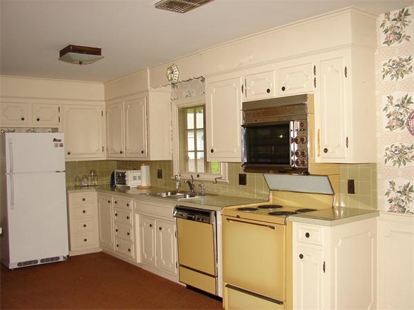 190 Clark Road Lowell, MA 01852 - Photo 3 of 13 Gallery Image 3