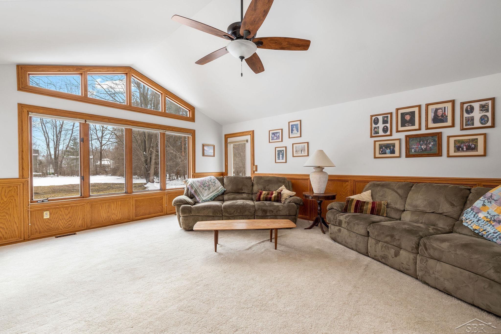 11637 West Freeland Road Freeland, MI 48623 - Photo 9 of 56 50103548-8.JPG