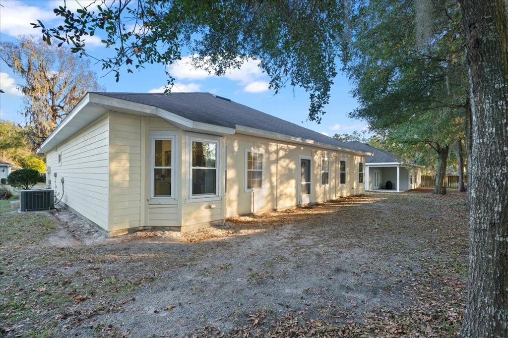 1976 Southwest 66th Drive Gainesville, FL 32607 - Photo 42 of 43