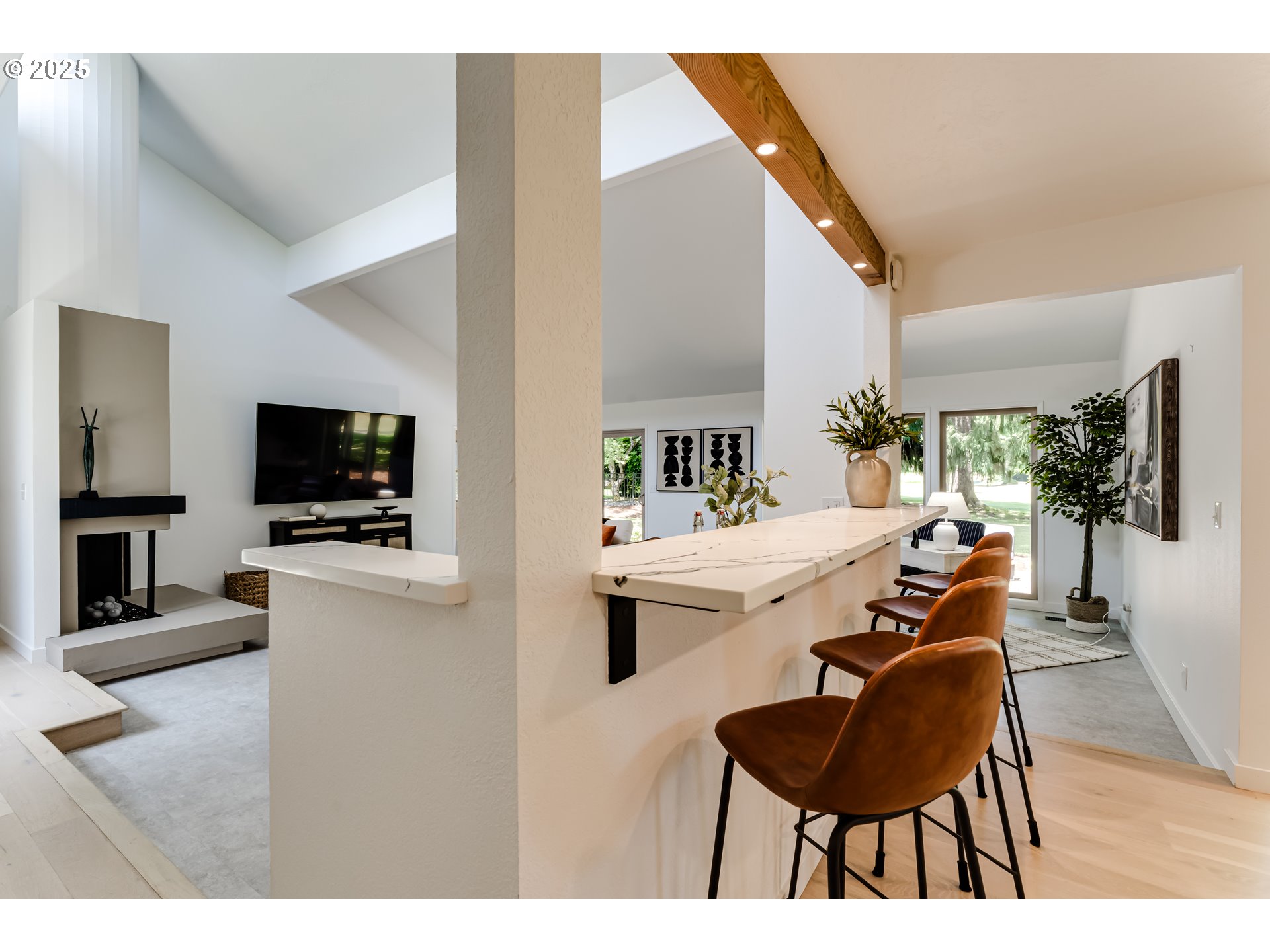 970 St Andrews Drive Eugene, OR 97401 - Photo 16 of 48 a living room with furniture and a flat screen tv