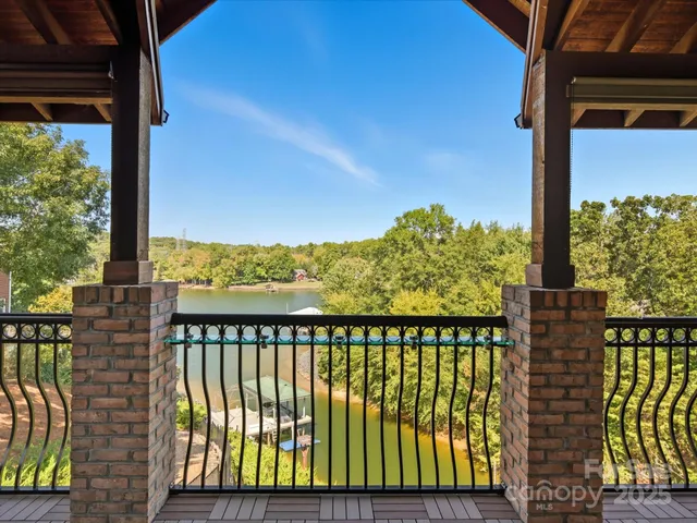 $1,775,000 | 524 River Lake Court, Fort Mill, SC 29708