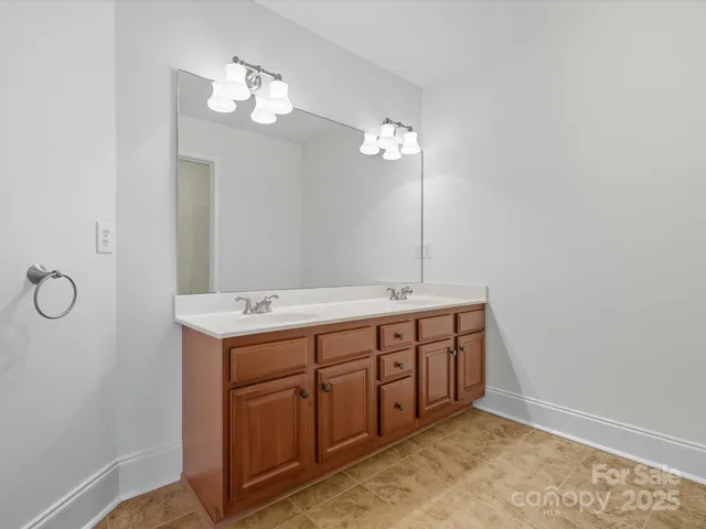 $1,775,000 | 524 River Lake Court, Fort Mill, SC 29708