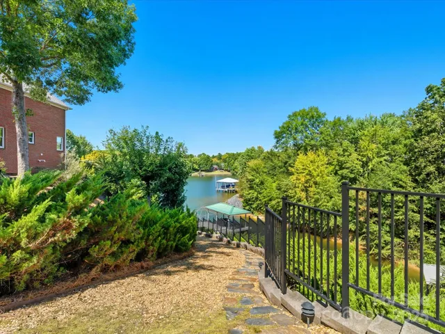 $1,775,000 | 524 River Lake Court, Fort Mill, SC 29708