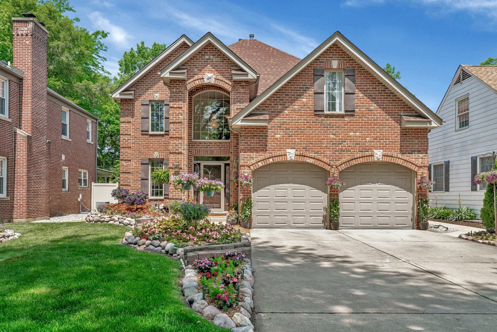 2319 Hutchison Road Flossmoor, IL 60422 - Photo 1 of 36 Gallery Image 1