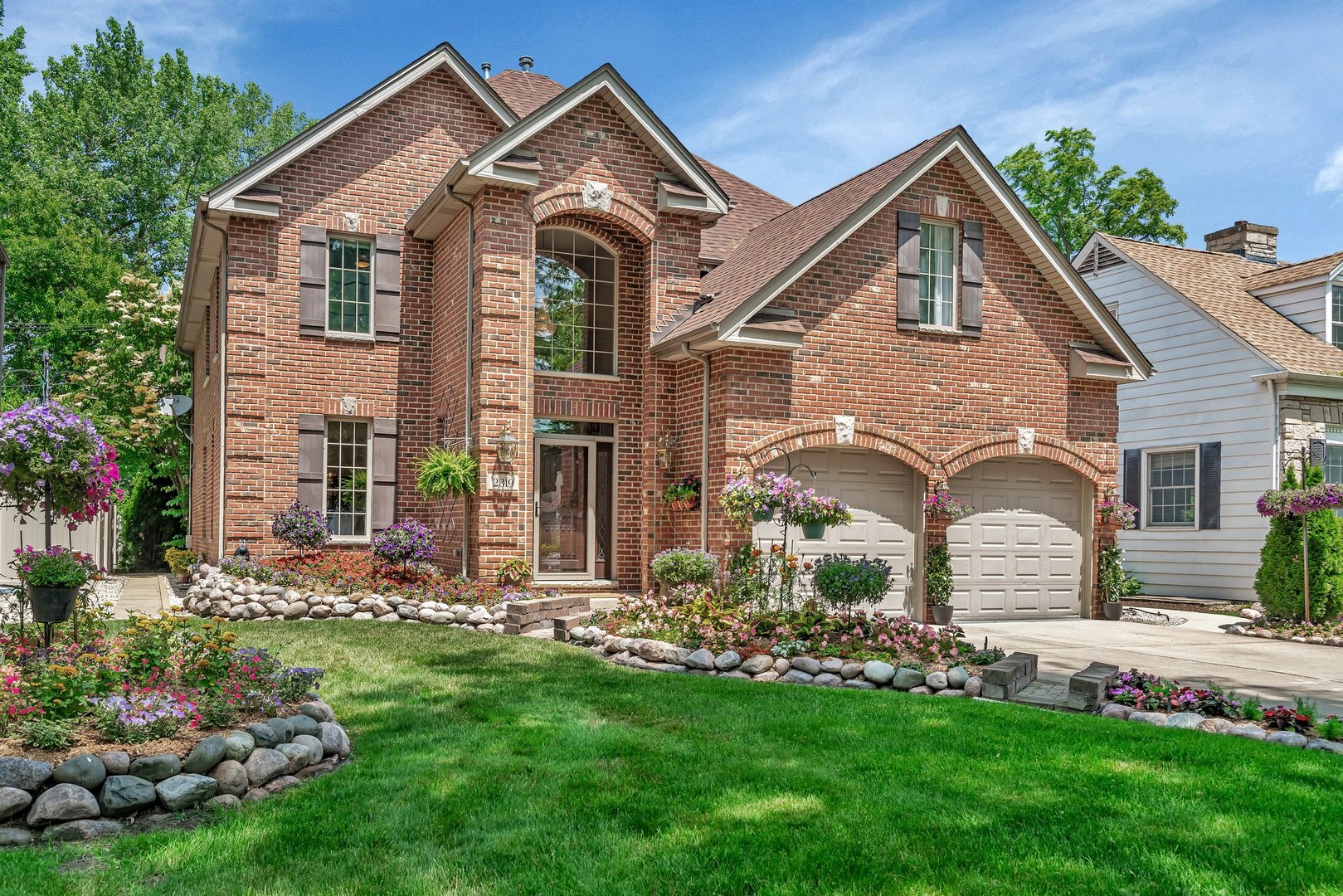 2319 Hutchison Road Flossmoor, IL 60422 - Photo 2 of 36 Gallery Image 2