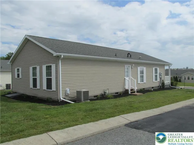 $275,000 | 3813 Belcourt Road, Easton, PA 18040