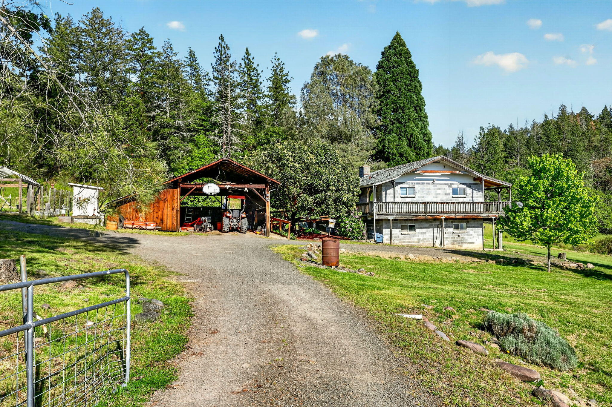 2444 Gardner Road Eagle Point, OR 97524 - Photo 6 of 81 Gardner (6)
