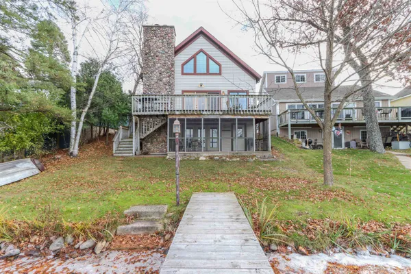 $1,490,000 | E1402 Grandview Road, Waupaca, WI 54981