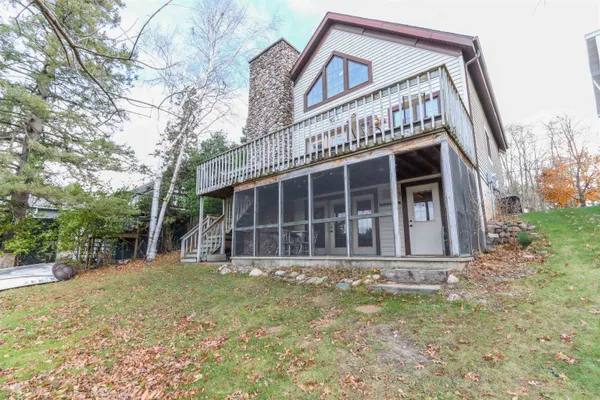 $1,490,000 | E1402 Grandview Road, Waupaca, WI 54981