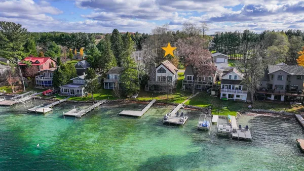 $1,490,000 | E1402 Grandview Road, Waupaca, WI 54981