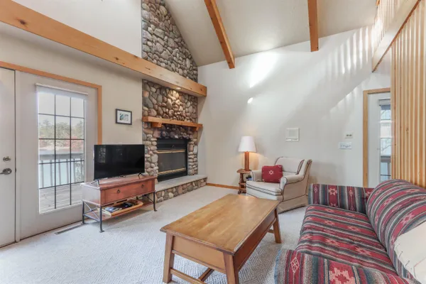 $1,490,000 | E1402 Grandview Road, Waupaca, WI 54981
