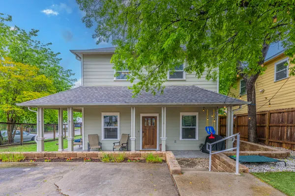 $3,900 | 1700 Singleton Avenue, Unit A, Austin, TX 78702