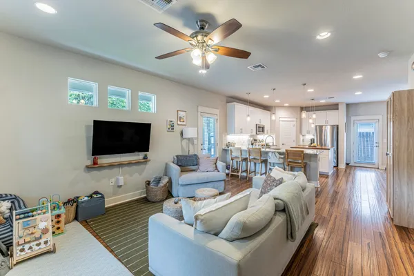 $3,900 | 1700 Singleton Avenue, Unit A, Austin, TX 78702
