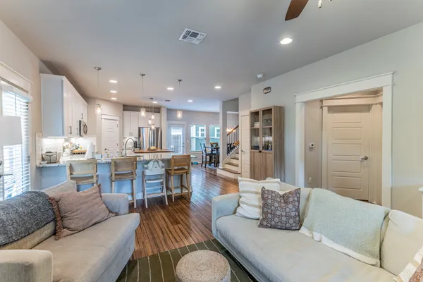 $3,900 | 1700 Singleton Avenue, Unit A, Austin, TX 78702