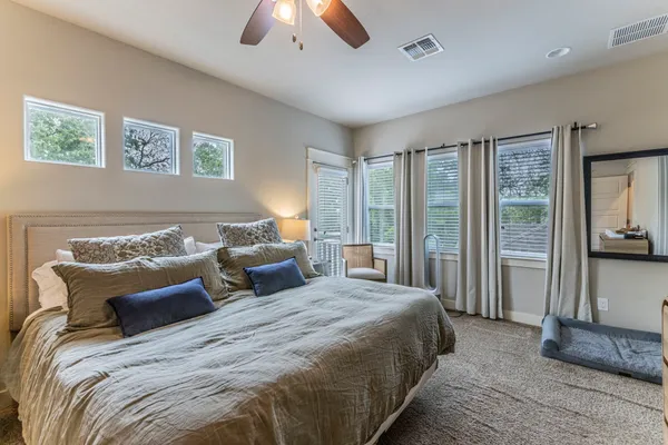$3,900 | 1700 Singleton Avenue, Unit A, Austin, TX 78702