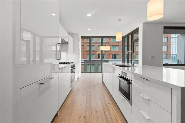 $1,275,000 | 9 Ave At Port Imperial, Unit 504, West New York, NJ 07093