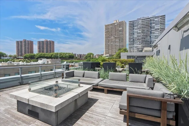 $1,275,000 | 9 Ave At Port Imperial, Unit 504, West New York, NJ 07093