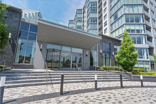 $1,275,000 | 9 Ave At Port Imperial, Unit 504, West New York, NJ 07093