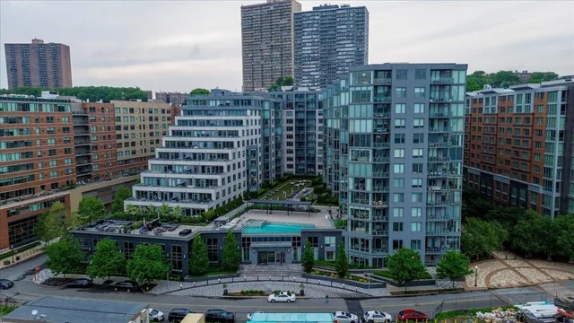 $1,275,000 | 9 Ave At Port Imperial, Unit 504, West New York, NJ 07093