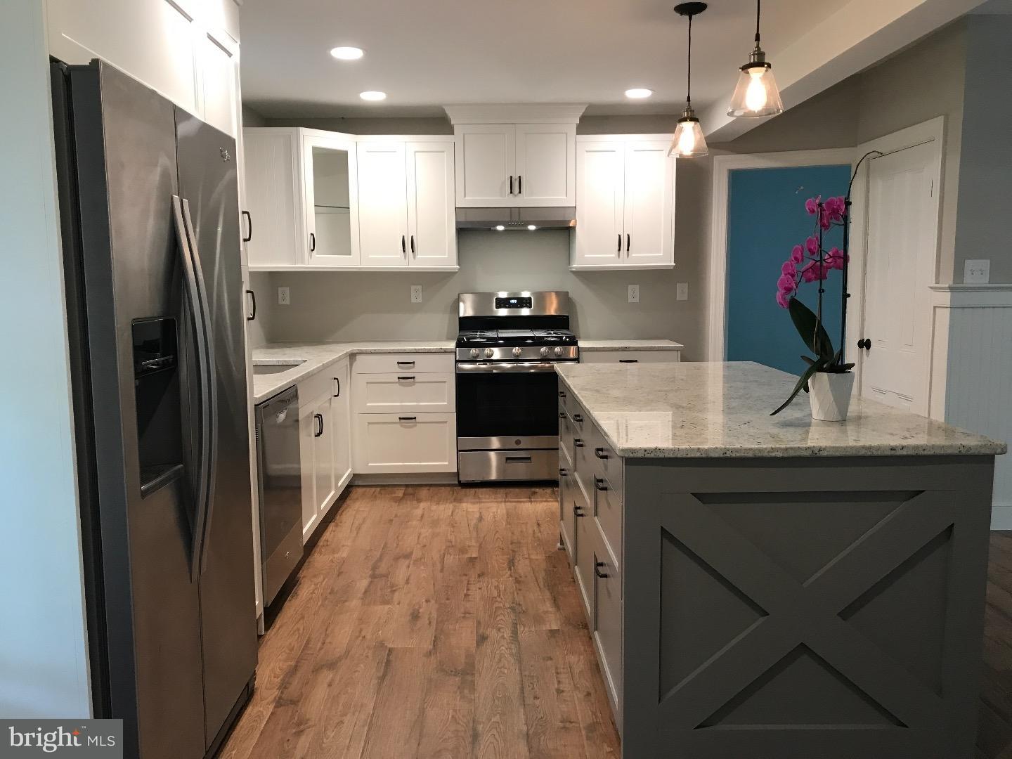 913 Easton Road Riegelsville, PA 18077 - Photo 2 of 9