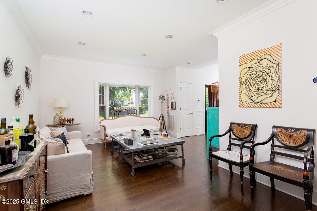 3 Elizabeth Lane Riverside, CT 06878 - Photo 7 of 39 a living room with furniture and wooden floor