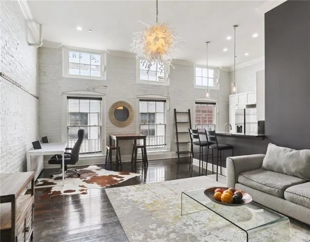 $2,400 | 220 Decatur Street, Unit 401, New Orleans, LA 70130