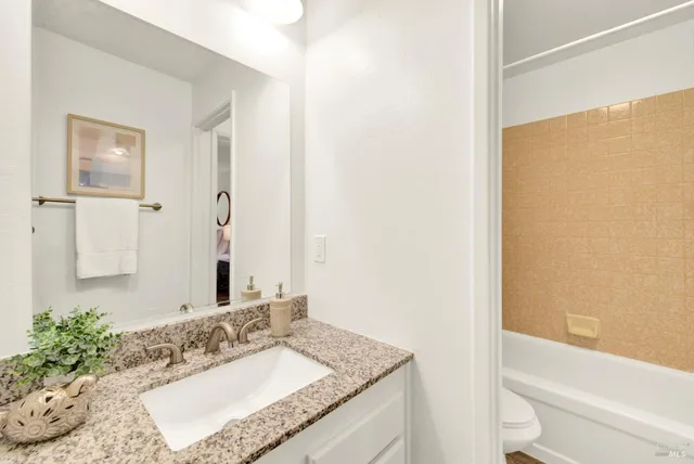 $568,000 | 3495 Valle Verde Drive, Napa, CA 94558