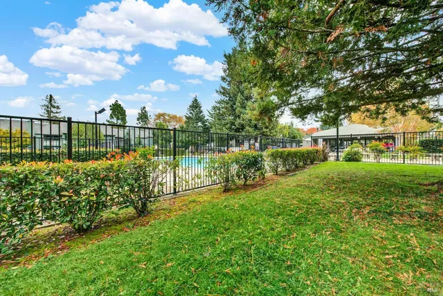 $568,000 | 3495 Valle Verde Drive, Napa, CA 94558