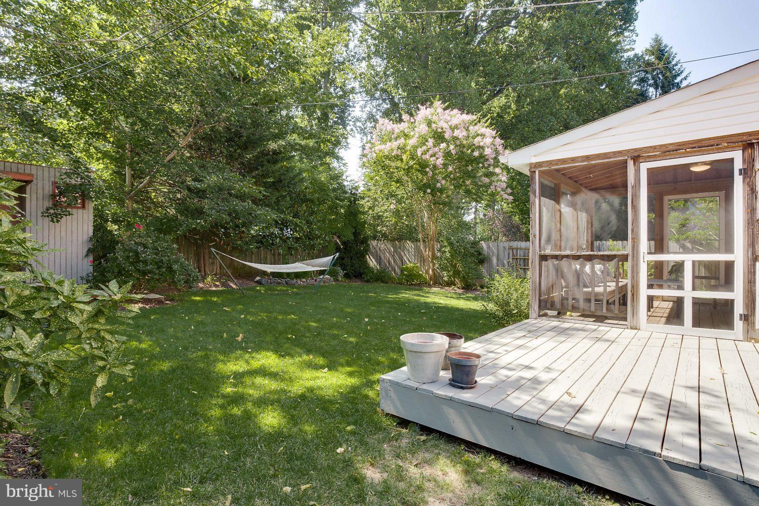 22 Dunmore Road Baltimore, MD 21228 - Photo 27 of 30 Rear Patio