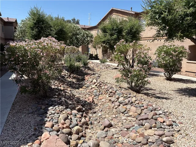 $149,800 | 5751 East Hacienda Avenue, Unit 226, Las Vegas, NV 89122