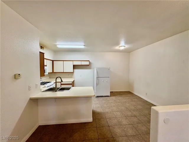 $149,800 | 5751 East Hacienda Avenue, Unit 226, Las Vegas, NV 89122