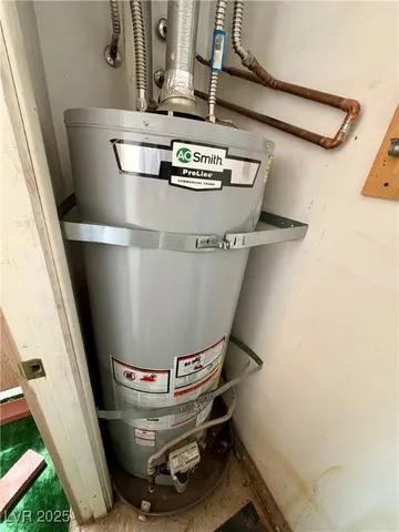 $149,800 | 5751 East Hacienda Avenue, Unit 226, Las Vegas, NV 89122