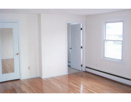 114 Harrington Road Waltham, MA 02452 - Photo 2 of 5 Gallery Image 2