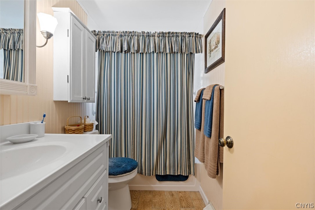 1548 West Genesee St Road Aurelius, NY 13021 - Photo 16 of 39 Full bath