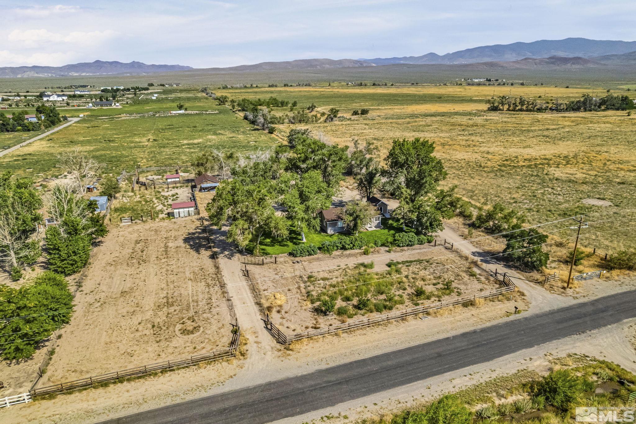 160 Hudson-Aurora Smith, NV 89430 - Photo 28 of 34 Photo 29
