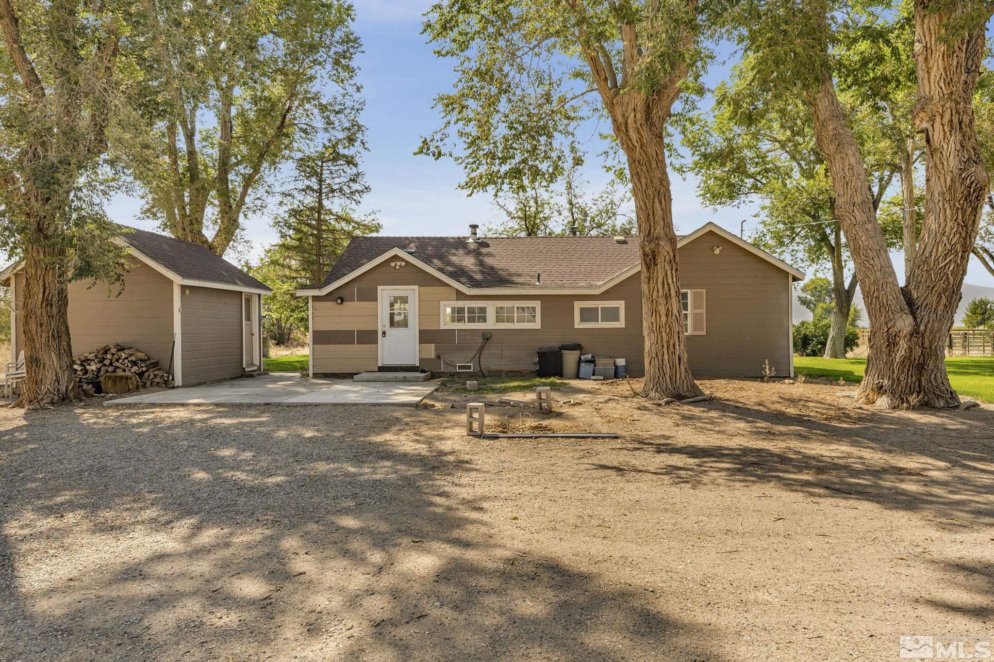 160 Hudson-Aurora Smith, NV 89430 - Photo 4 of 34 Photo 4