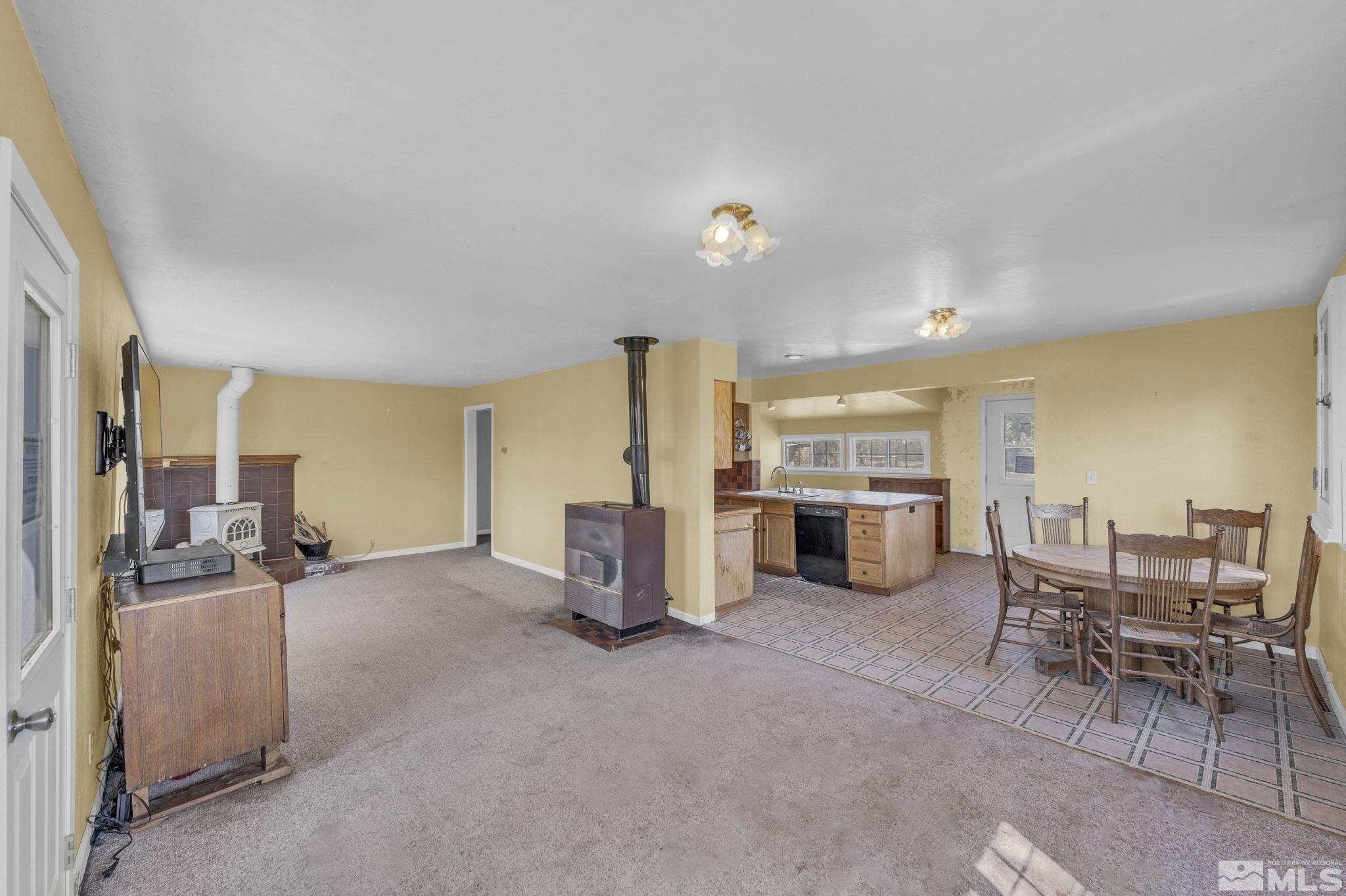 160 Hudson-Aurora Smith, NV 89430 - Photo 6 of 34 Photo 6