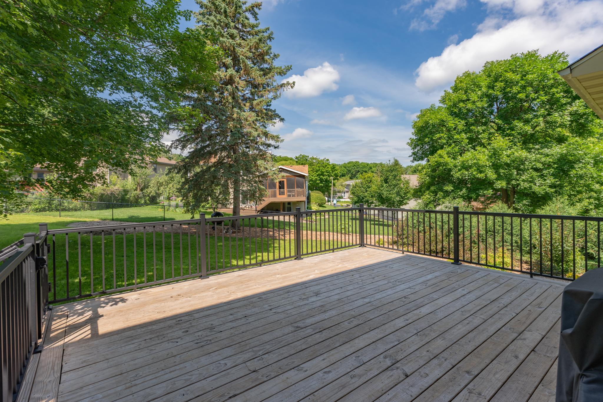 2211 Regent Lane Southwest Rochester, MN 55902 - Photo 30 of 41