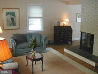 455 West Valley Road Wayne, PA 19087 - Photo 2 of 5